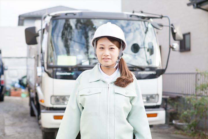 《所沢市》週払いOK・3ｔ車での精密機器などの工場間集配ドライバー！（高時給・土日祝休み）