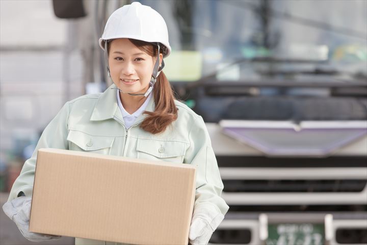 《葛飾区》週払いOK・2ｔ車での備品や廃品の回収、撤去ドライバー！（Web面接OK・高時給）