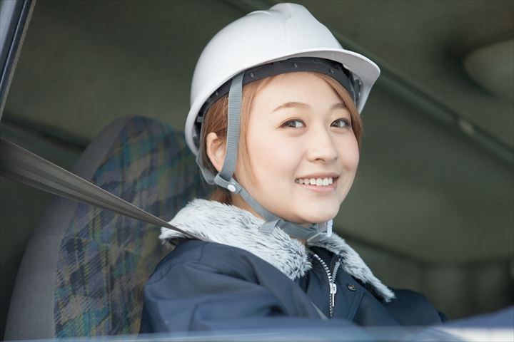 《川崎市川崎区》週払いOK・2ｔ～大型車での車両の陸送ドライバー！（Web面接OK・運転中心）