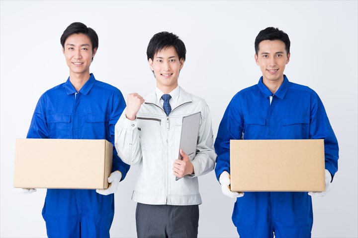 《三鷹市》週払いOK・普通車での病院やクリニックへの検体の集配ドライバー！（Web面接OK・高時給）