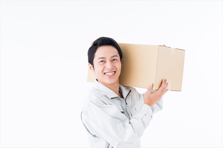 《小牧市》週払いOK・4ｔ車での 端材類の回収ドライバー！（Web面接OK・超高時給）