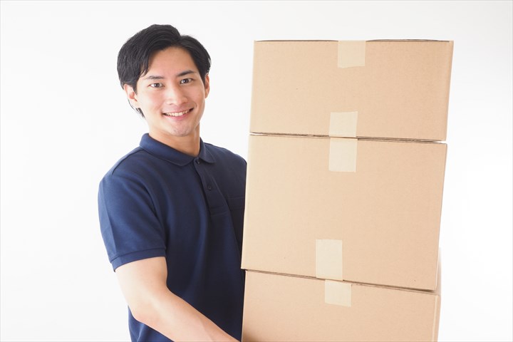 《八潮市》週払いOK・2ｔロング車での飲食店への食材ルート配送ドライバー！（短時間12:00～18:00・日勤・曜日固定休み）