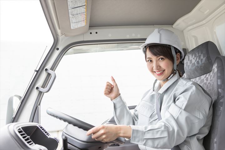 《足立区》週払いOK・2ｔ～3ｔ車での資源ゴミの回収ドライバー！（Web面接OK・高時給）