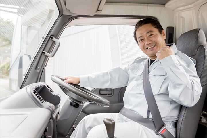 《市川市》週払いOK・2ｔ～3ｔ車での工場や問屋への印刷物や紙類の配送ドライバー！（Web面接OK・高時給）