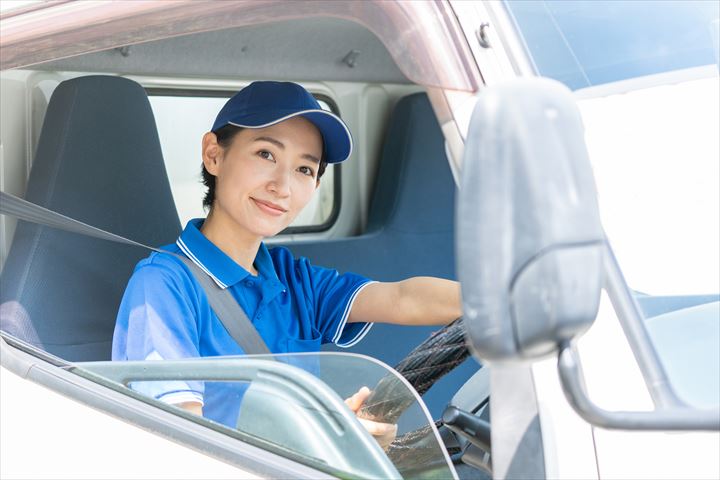 《大阪市北区》週払いOK・2ｔ車での飲食店への青果の配送ドライバー！（Web面接OK・業務延長ほぼ無し）