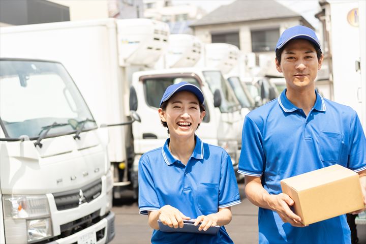 《安曇野市》週払いOK・3ｔ車でのコンビニへのチルド、米飯商品の配送ドライバー！（短時間12:00～18:00・週休2日）