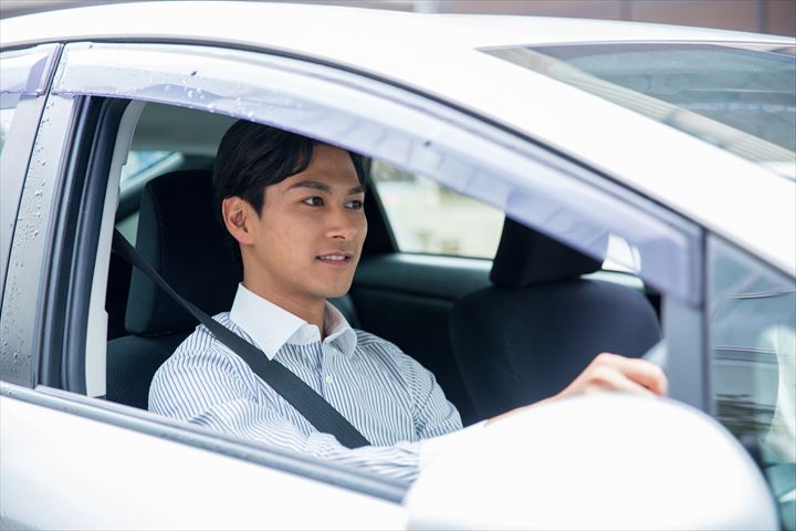 《神栖市》週払いOK・普通車での企業役員の送迎ドライバー！（Web面接OK・土日祝休み）