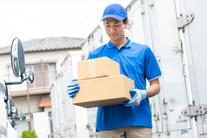 《北足立郡伊奈町》週払いOK・3ｔ車でのスーパーへの冷凍商品の配送ドライバー！（週休2日・高収入）