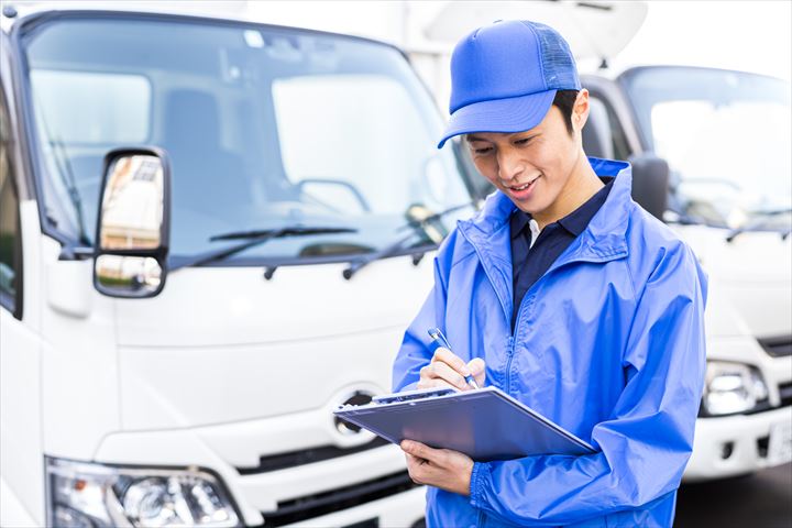 《横浜市瀬谷区》週払いOK・4ｔ車での段ボールの回収ドライバー！（高時給・曜日固定休み）