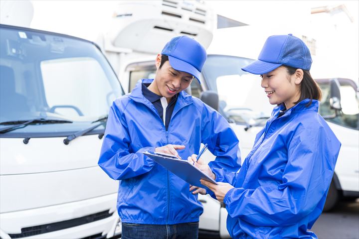 《高崎市》週払いOK・4ｔ車での企業や工場などへの一般雑貨の集配ドライバー！（Web面接OK・高時給）