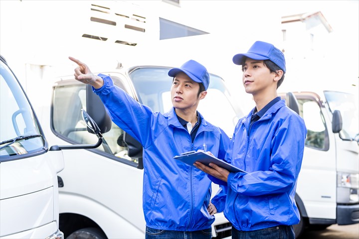 《丹羽郡扶桑町》週払いOK・4ｔ車での市場へのチルドやフローズン食品の配送ドライバー！（Web面接OK・短時間22:00～4:00）