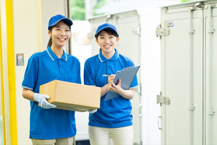 《さいたま市岩槻区》週払いOK・4ｔ車での問屋やセンターへの冷凍品配送ドライバー！（高収入・週休2日）