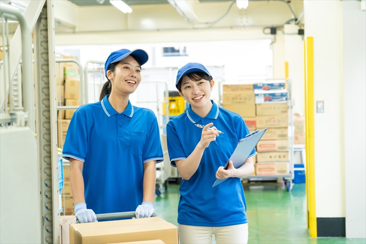 《猿島郡五霞町》週払いOK・大型牽引車での飲料品のセンター間配送ドライバー！（土日祝休み・高収入）