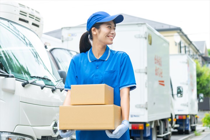 《横浜市都筑区》週払いOK・2ｔ車でのコンビニへの米飯商品の配送ドライバー！（高収入・ルート配送）