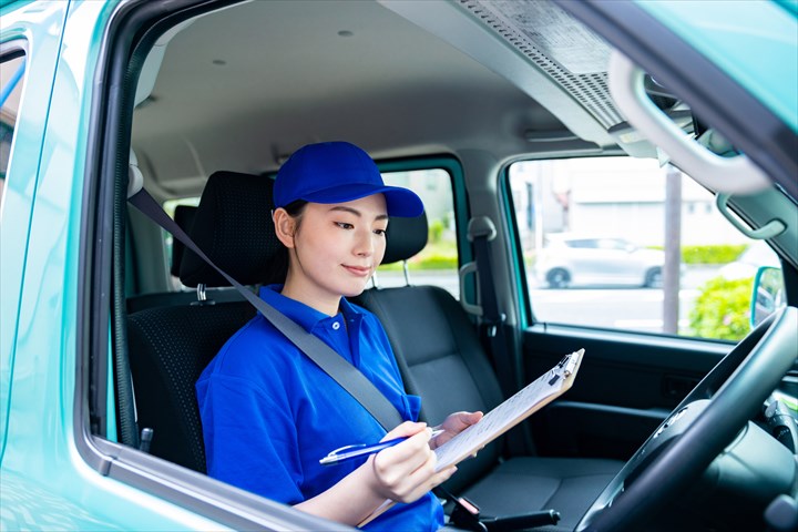 《練馬区》週払いOK・普通車でのポストからの郵便物の回収ドライバー！（Web面接OK・未経験OK）