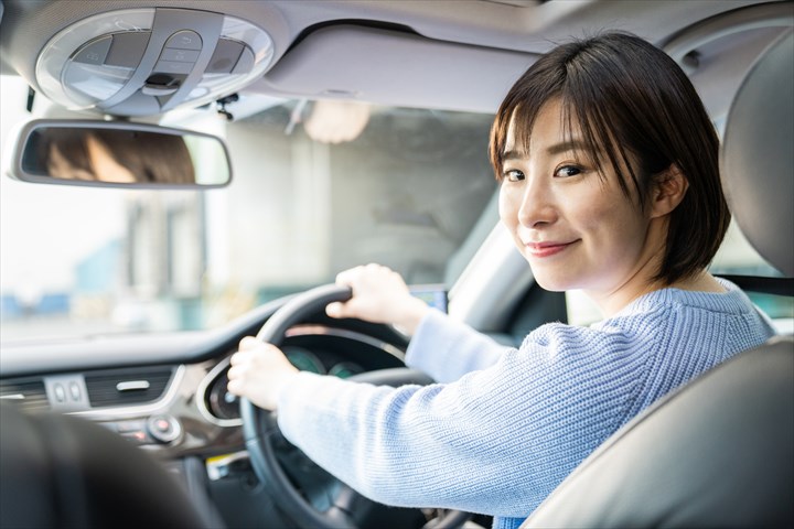 《杉並区》週払いOK・1BOX車での英会話教室利用者の送迎ドライバー！（土日祝休み・13:30～19:30短時間）