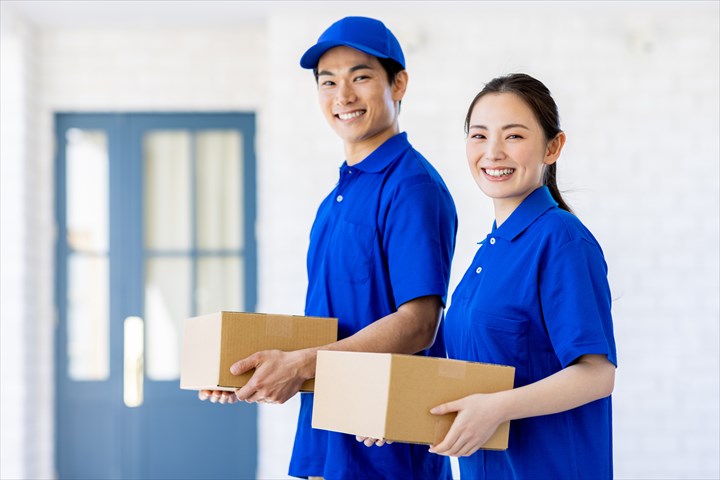 《千葉市花見川区》週払いOK・2ｔ車での自動車部品の店舗配送ドライバー！（Web面接OK・土日祝休み）