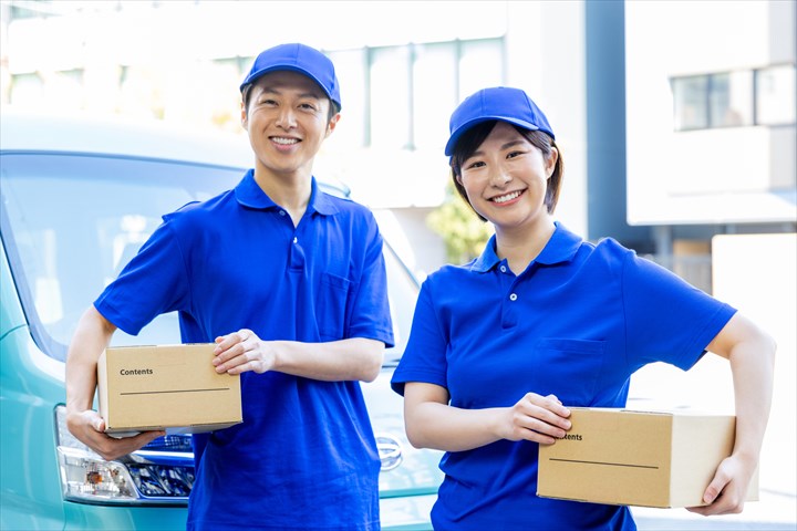 《久世郡久御山町》週払いOK・普通車での冷蔵食品の店舗配送ドライバー！（AT限定OK・週休2日）