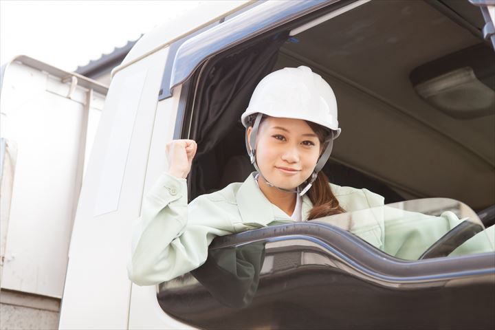 《取手市》週払いOK・大型車での産廃回収ドライバー及び構内作業スタッフ！（土日祝休み・高時給）