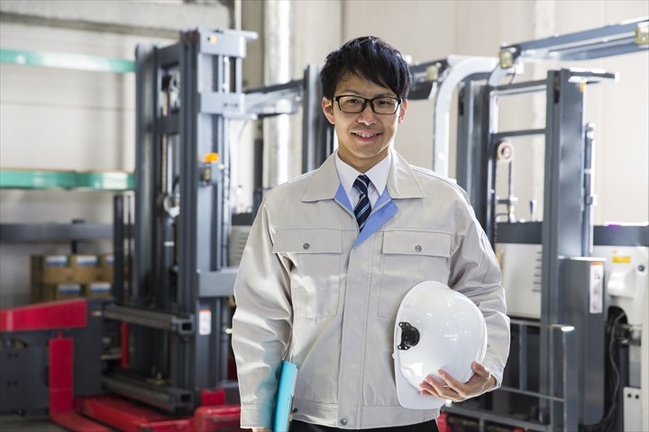 《常総市》週払いOK・フォークリフトでの住宅資材の入出庫作業スタッフ！（高時給・土日祝休み）