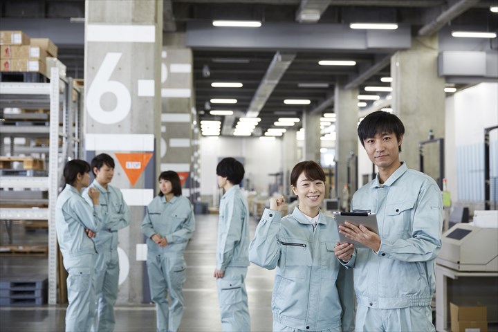 《久世郡久御山町》週払いOK・一般貨物の仕分け作業スタッフ！（Web面接OK・土日祝休み）