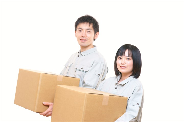 《つくば市》週払いOK・倉庫内での飲料のピッキングや仕分け作業スタッフ！（未経験OK・土日休み）