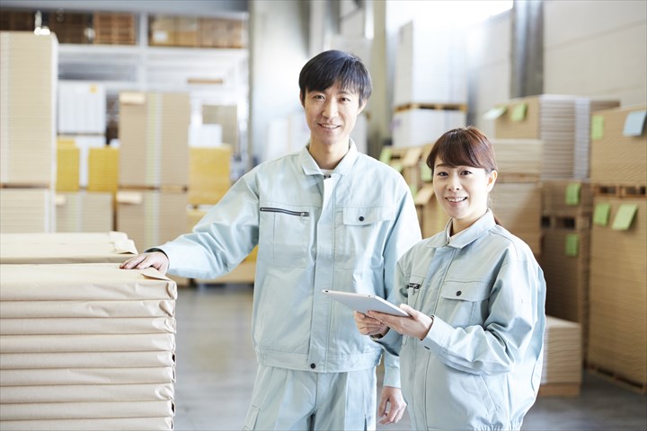 《横浜市瀬谷区》週払いOK・倉庫内での精米の入出庫作業スタッフ！（週休2日・高収入）