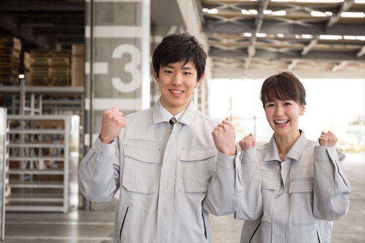 《東大和市》週払いOK・倉庫内での飲料物のピッキング作業スタッフ！（就業時間4時間～希望可能・未経験歓迎）