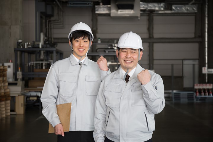 《刈谷市》週払いOK・倉庫内での3温帯商品のピッキングと入庫作業スタッフ！（Web面接OK・土日のみ）