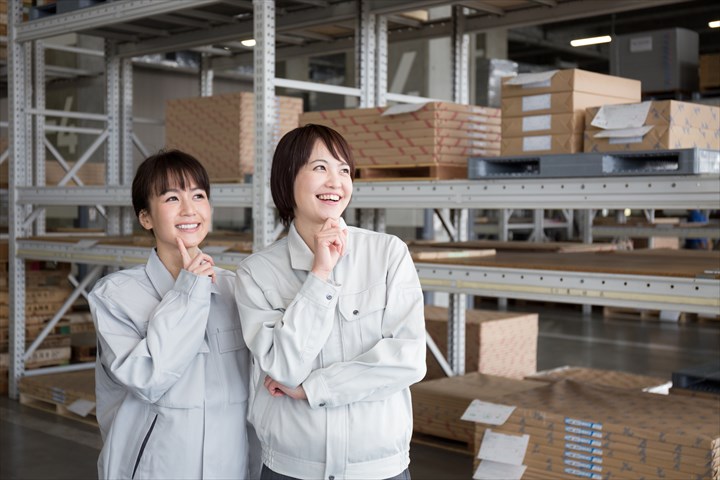 《川口市》週払いOK・倉庫内での三温帯食品の仕分けスタッフ！（土日祝休み・未経験歓迎）