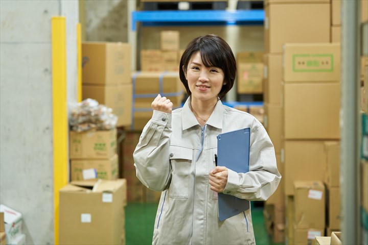 《足立区》週払いOK・粗大ごみの運搬、仕分け作業スタッフ！（Web面接OK・高時給）