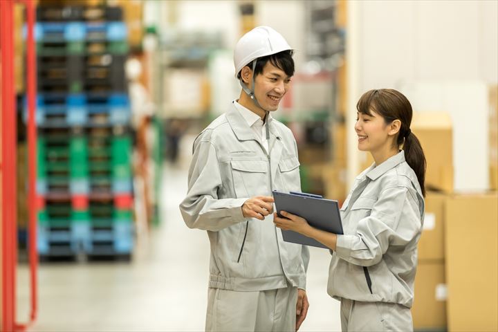 《市川市》週払いOK・倉庫内での食品や消耗品の入出庫作業スタッフ！（Web面接OK・週休2日）