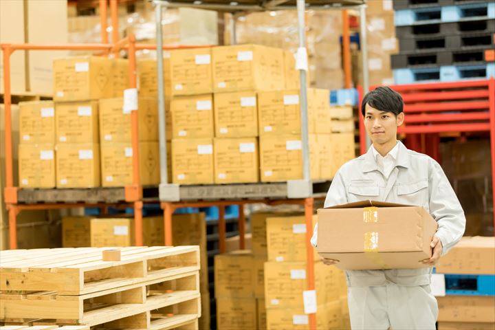 《柏市》週払いOK・一般貨物の仕分け作業スタッフ！（未経験活躍中・土日祝休み）