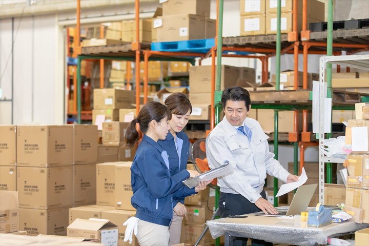 《川崎市川崎区》週払いOK・倉庫内での常温、冷蔵品の入出庫作業スタッフ！（Web面接OK・未経験OK）