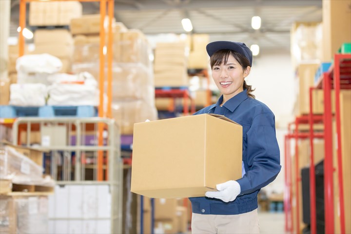 《川崎市高津区》週払いOK・大手ネット通販商品の仕分け作業スタッフ！（未経験歓迎・短時間4:00～8:00）