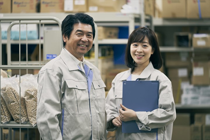 《福岡市南区》週払いOK・倉庫内での飲料のピッキングや仕分け作業スタッフ！（未経験OK・日勤）