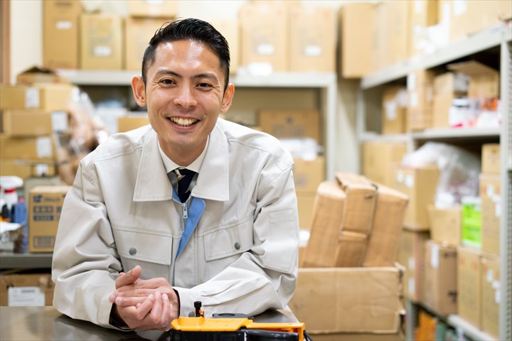 《松戸市》週払いOK・倉庫内でのチルド、冷凍食品の仕分け作業スタッフ！（未経験OK・夜勤）