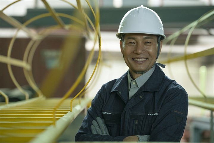 《姫路市》週払いOK・産業廃棄物の解体作業スタッフ！（未経験歓迎・高時給）