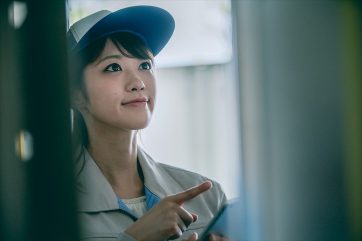 《浜松市中央区》週払いOK・冷蔵庫内での食品の仕分け作業スタッフ！（Web面接OK・週3～相談可）