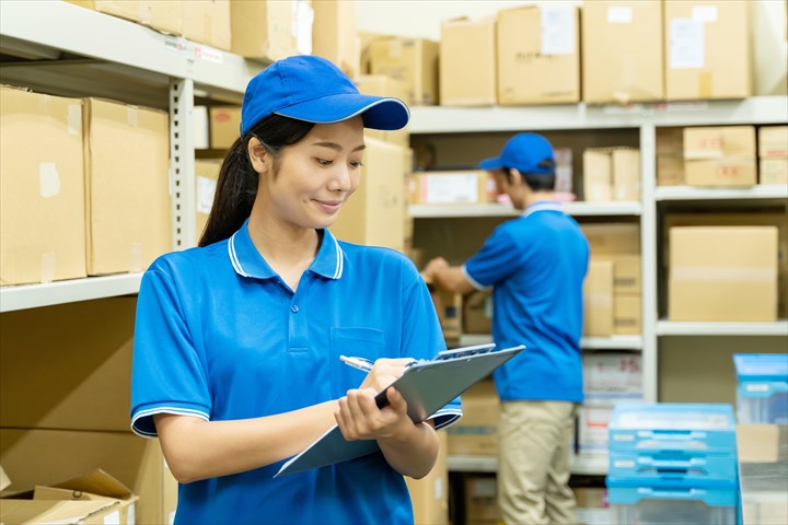 《墨田区》週払いOK・物流会社での運行管理補助及び軽作業スタッフ！（Web面接OK・高時給）