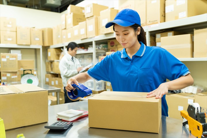 《狭山市》週払いOK・一般貨物の仕分け作業スタッフ！（未経験OK・土日祝休み）