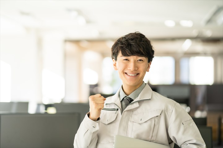 《板橋区》週払いOK・倉庫内での飲料の出荷作業スタッフ！（Web面接OK・短時間17:00～21:00）