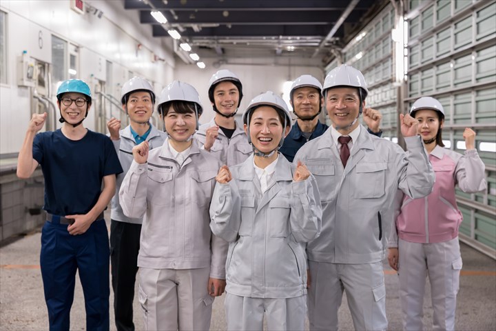 《刈谷市》週払いOK・倉庫内での3温帯商品のピッキングと入庫作業スタッフ！（Web面接OK・時間外勤務ほぼなし）