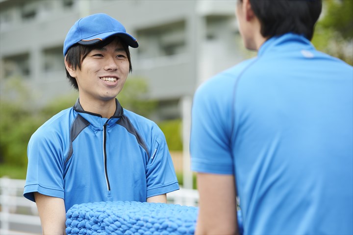 《神戸市須磨区》週払いOK・個人宅への家具家電の配送助手スタッフ！（未経験歓迎・週4勤務）