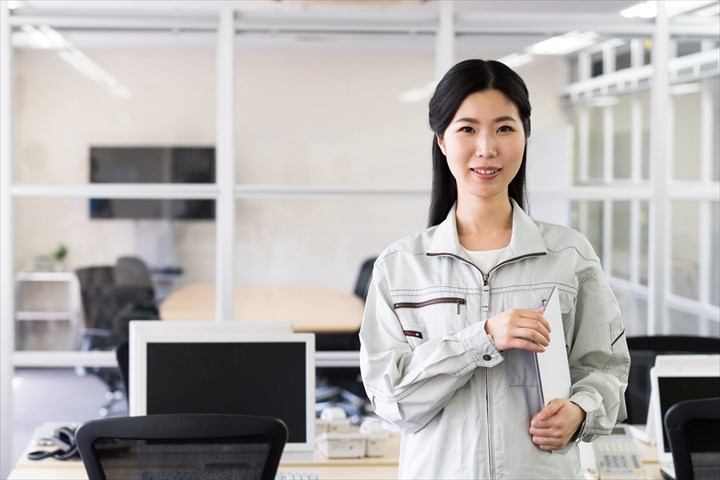 《江東区》週払いOK・物流会社での事務スタッフ！（電話対応無し・土日祝休み）