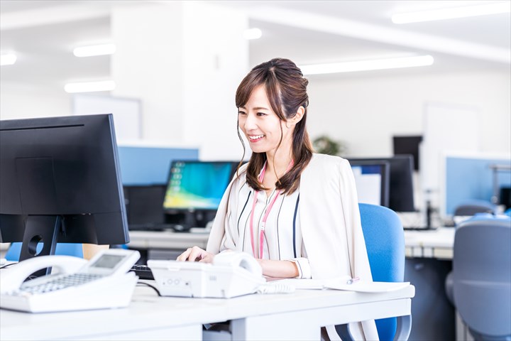 《柏原市》週払いOK・資料作成やデータ入力などの事務スタッフ！（土日祝休み・業務延長ほぼなし）