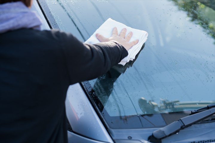 《天理市》週払いOK・車両の洗車作業スタッフ！（未経験歓迎・日勤）