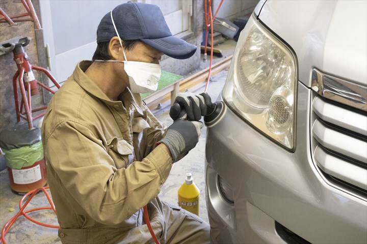 《浜松市中央区》週払いOK・修理車両の管理スタッフ！（土日祝休み・未経験歓迎）