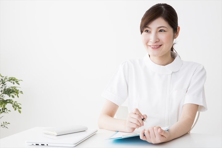 《世田谷区》週払いOK・有料老人ホームでの看護スタッフ！（Web面接OK・高時給）